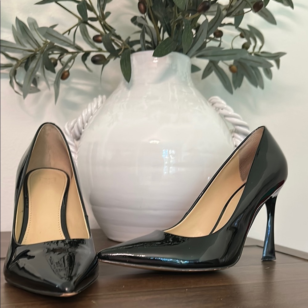 Black Patent Pointed-Toe High Heel Pumps - Women's